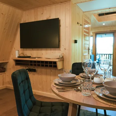 Zatoka Modrzewiowa Chalet